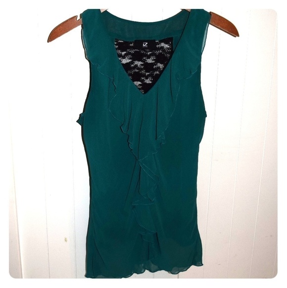 Vintage ruffled blouse - Picture 3 of 5